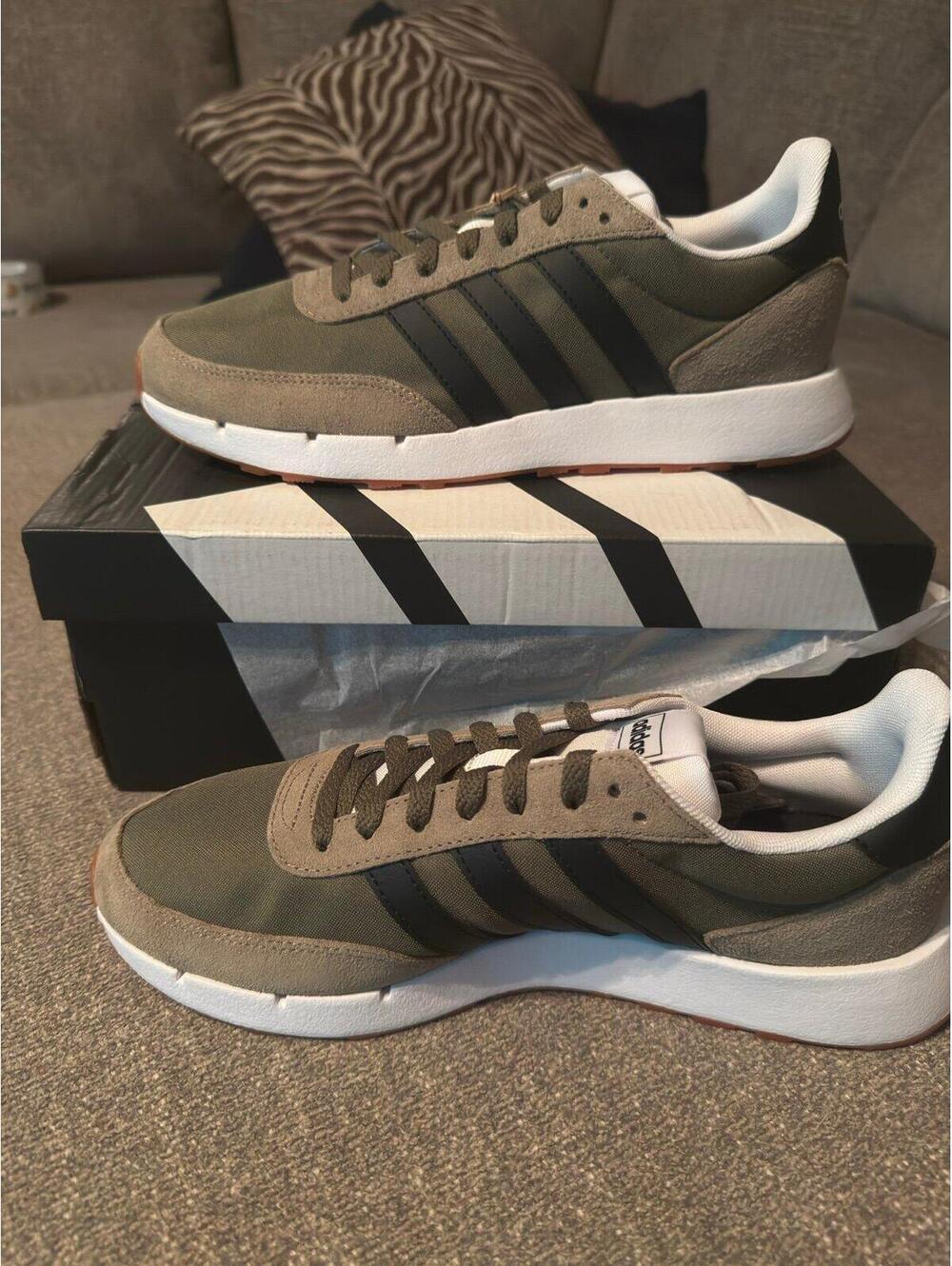 Adidas Run 60s 2.0 Olive Green Black Retro Runner Sneakers Men’s 8.5 NWT”